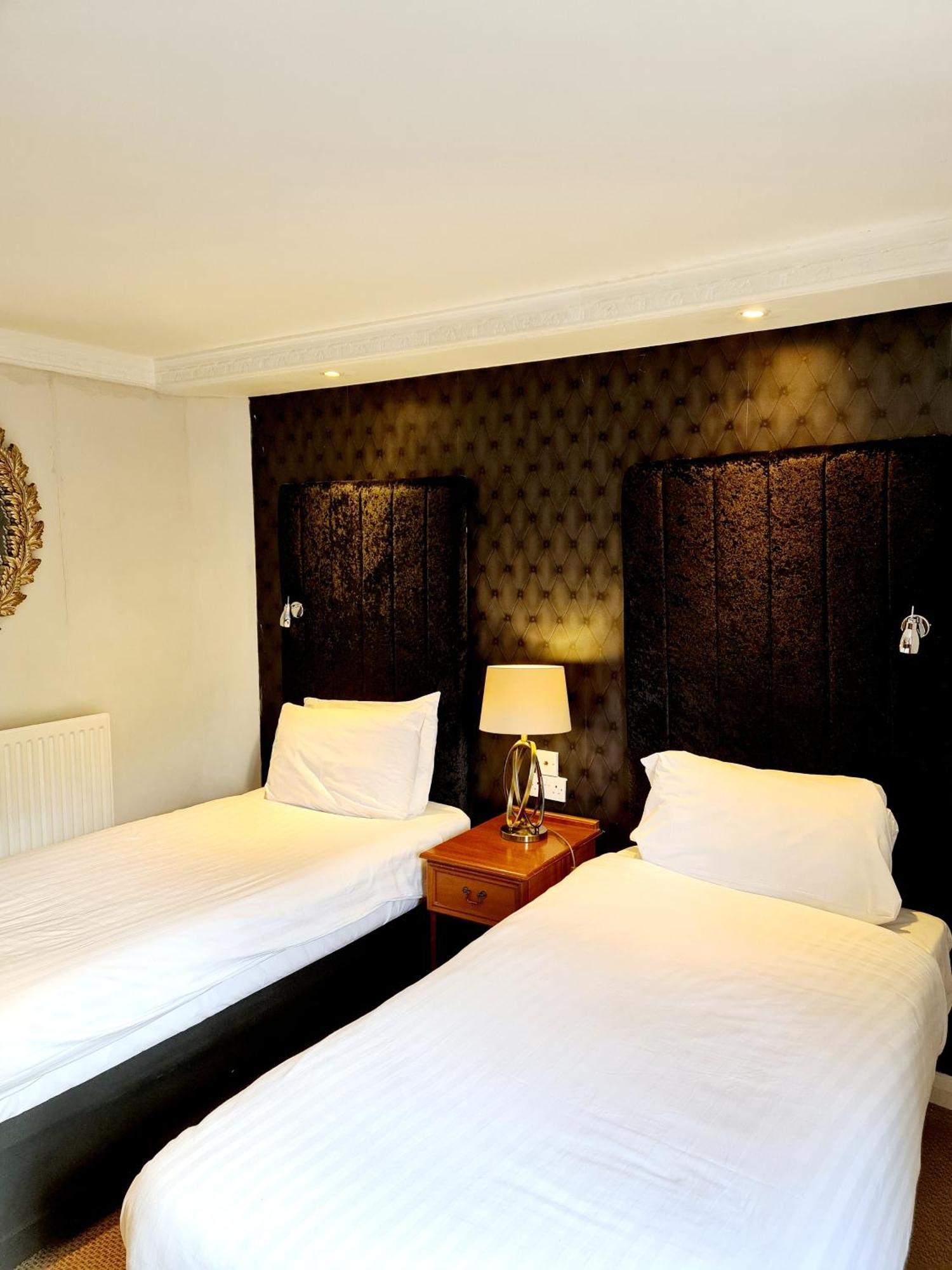 Barons Court Hotel Walsall Exteriér fotografie