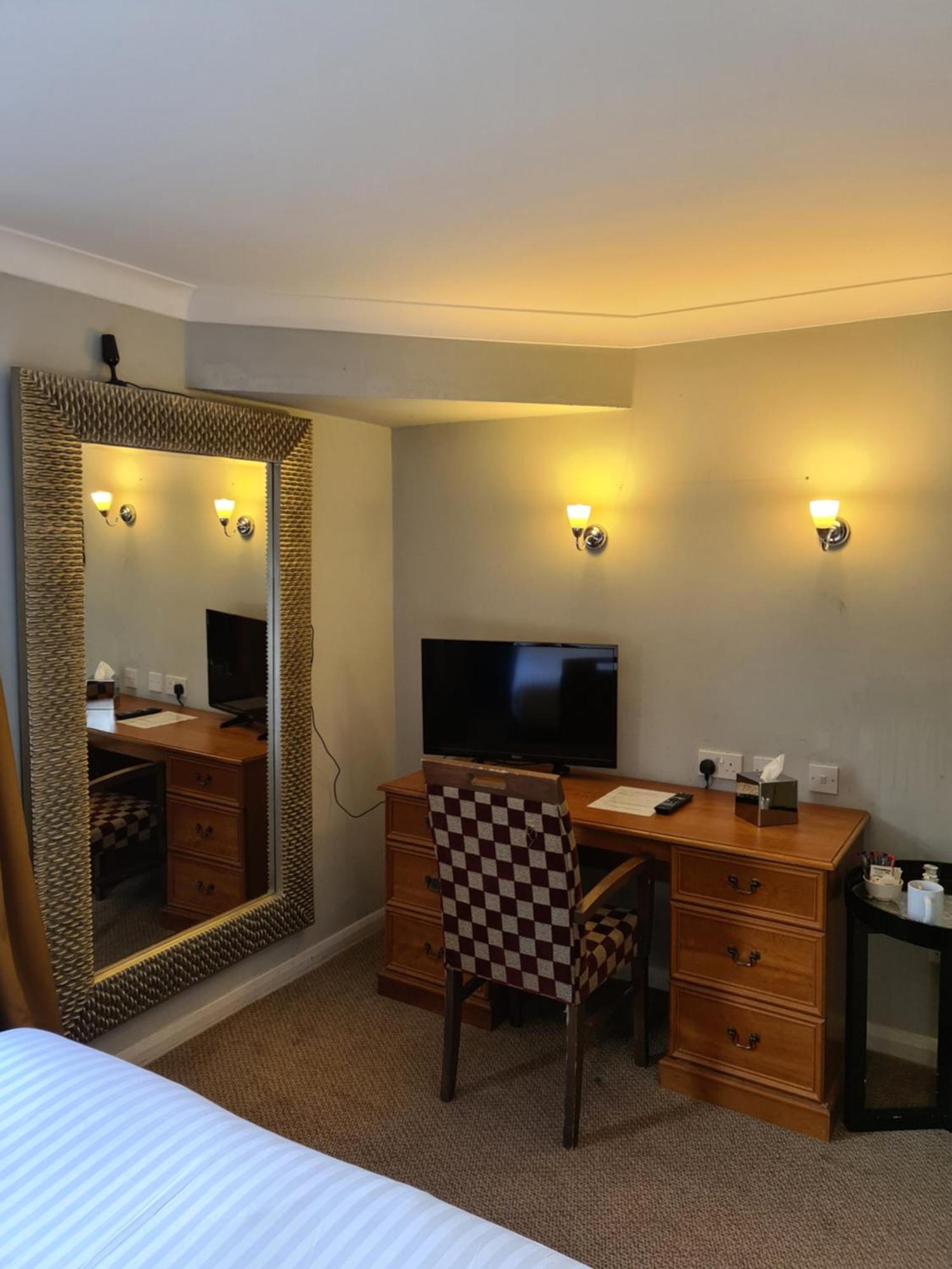 Barons Court Hotel Walsall Exteriér fotografie
