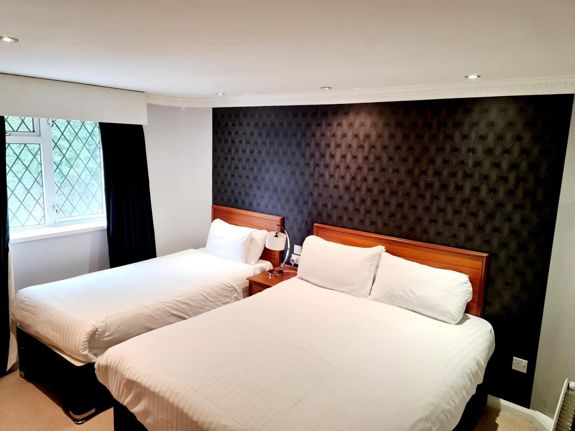 Barons Court Hotel Walsall Exteriér fotografie